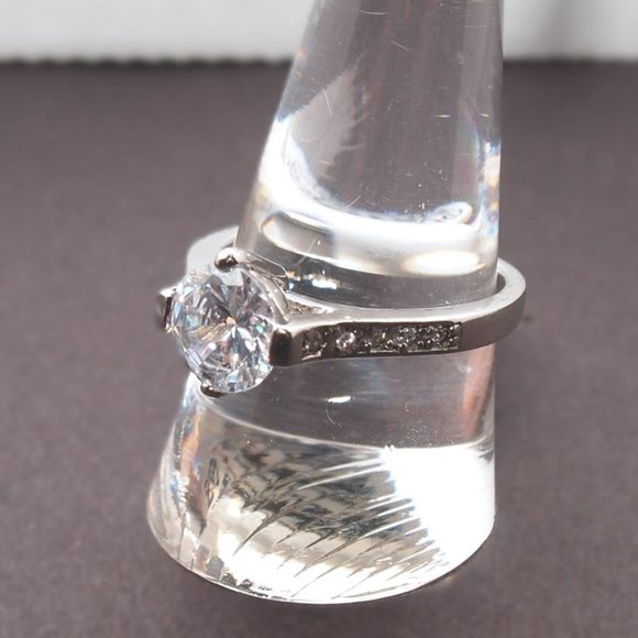 " Must See " Gorgeous 2.5ctw Round Cut Solitaire Solid .925 Sterling Silver - Picture 4 of 6